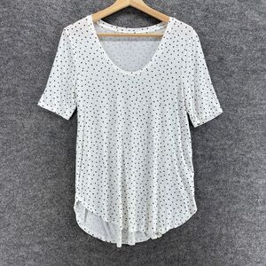 Maurices T-Shirt Women S Small White Polka Dot Round Neck Short Sleeve Rayon